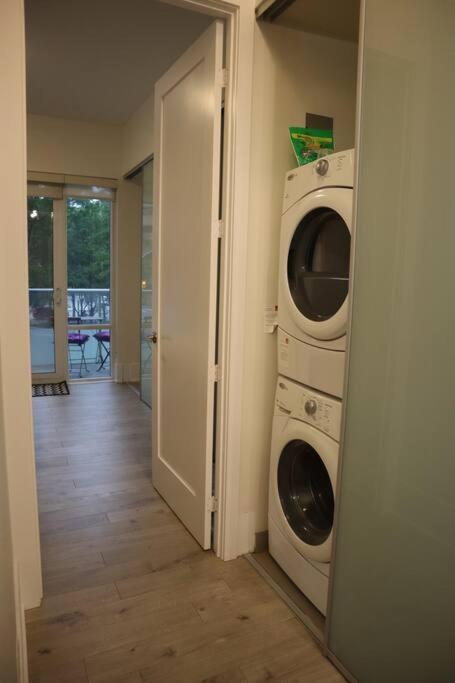 Appartamento 2Br 2Bth Apt-Rogers Center-Cn Tower-Free Parking Toronto Esterno foto